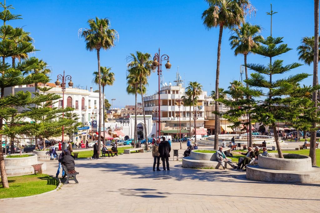 Midday: Markets & Medina Charm